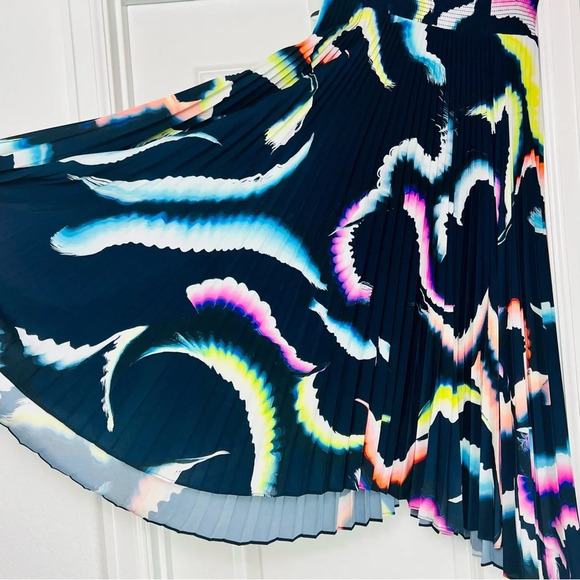 A.L.C. Matching Silk Set Sula Crop Top & Sonali Pleated Midi Skirt Black 0 XS - Picture 8 of 15